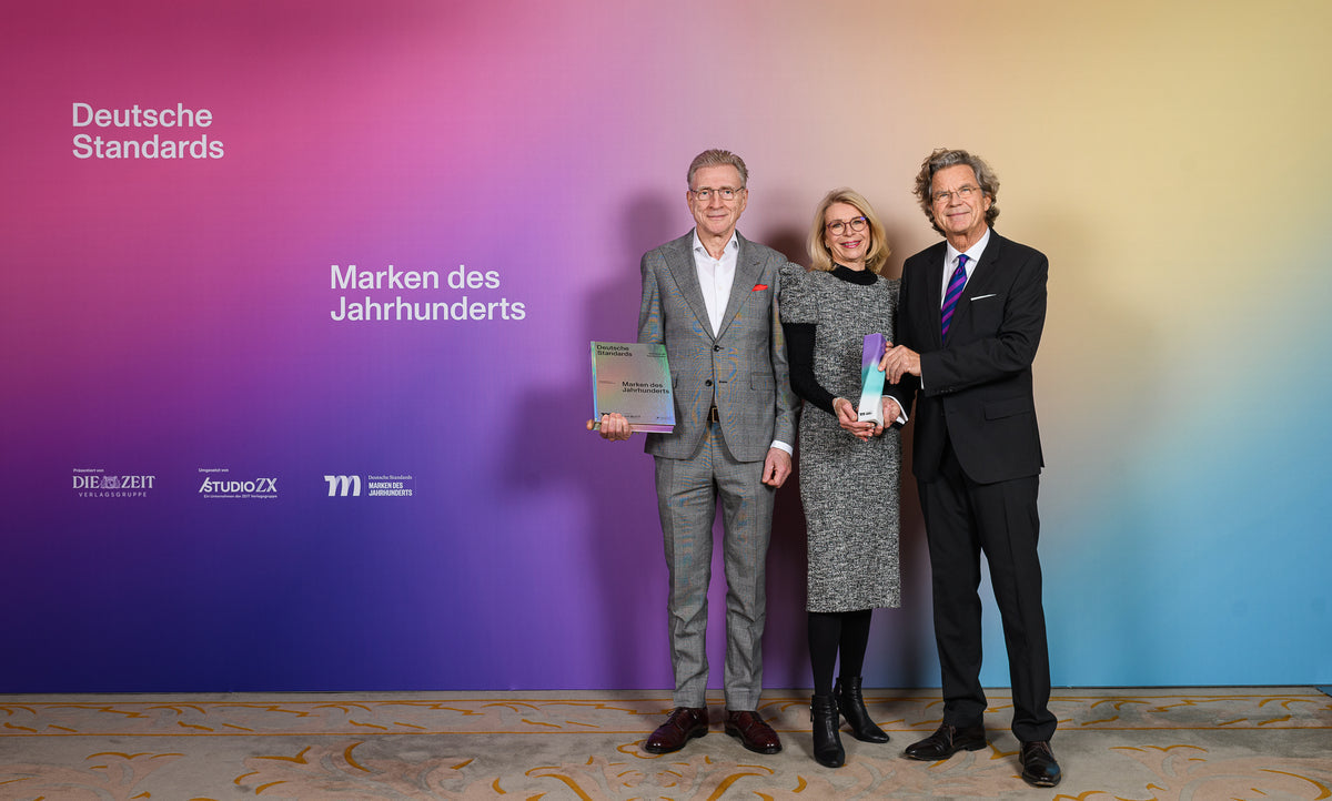 Pioniermarke lavera wird von der Jury Deutsche Standards exklusiv als Marke des Jahrhunderts ausgewählt