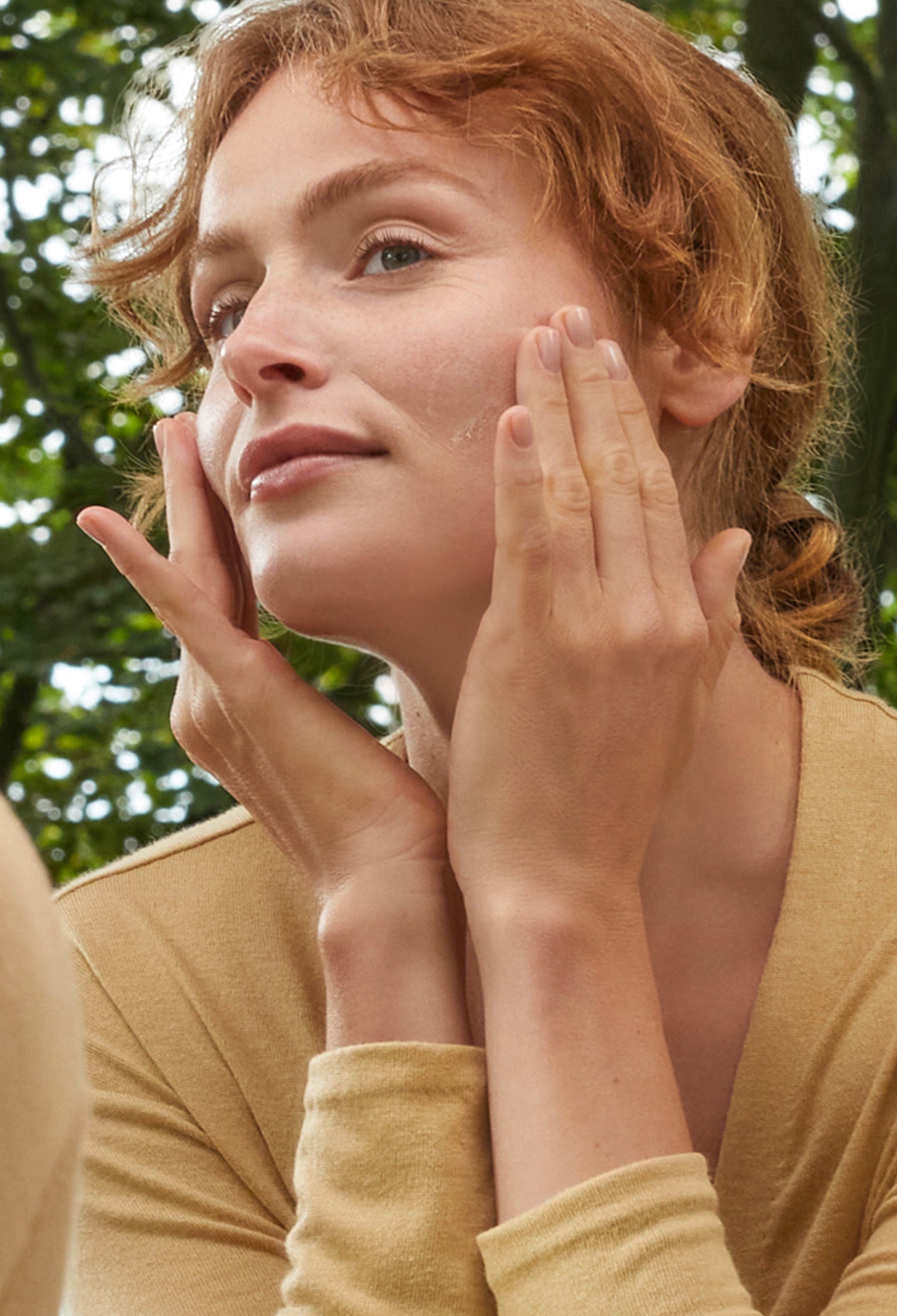 lavera basis sensitiv Anti-Falten Nachtcreme Q10 in der Anwendung