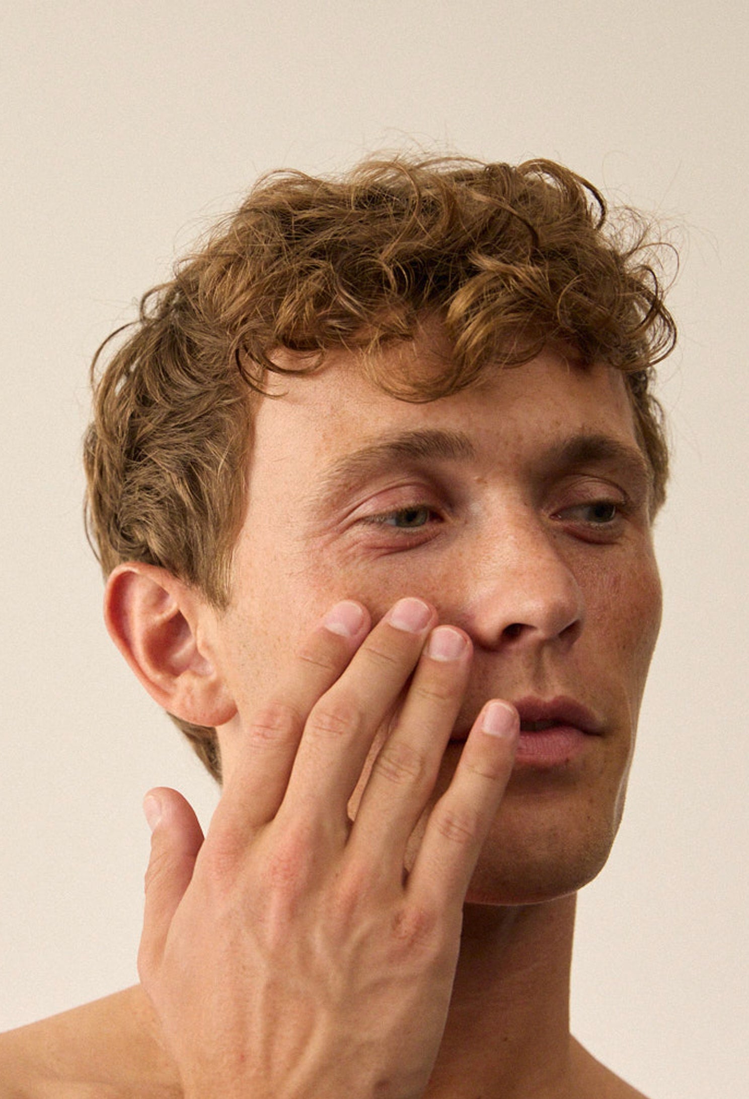 lavera Barrier Balance Nachtpflege in der Anwendung