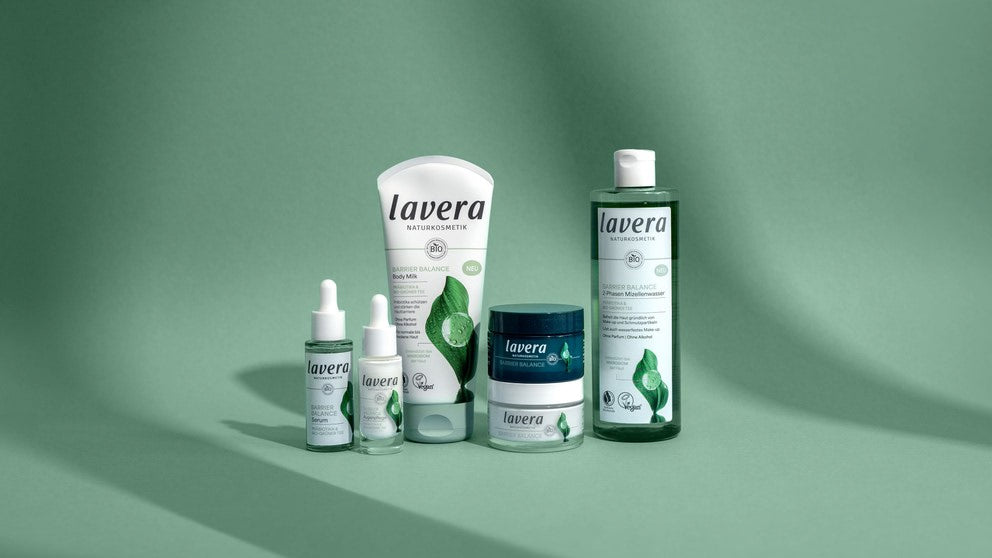 verschiedene lavera naturkosmetik Produkte der Serie Barrier Balance
