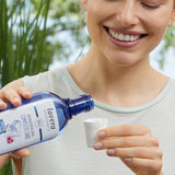 lavera Mundspülung Complete Care fluoridfrei in der Anwendung