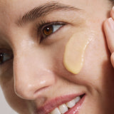 lavera Glow By Nature Vitamin C 3in1 Creme in der Anwendung