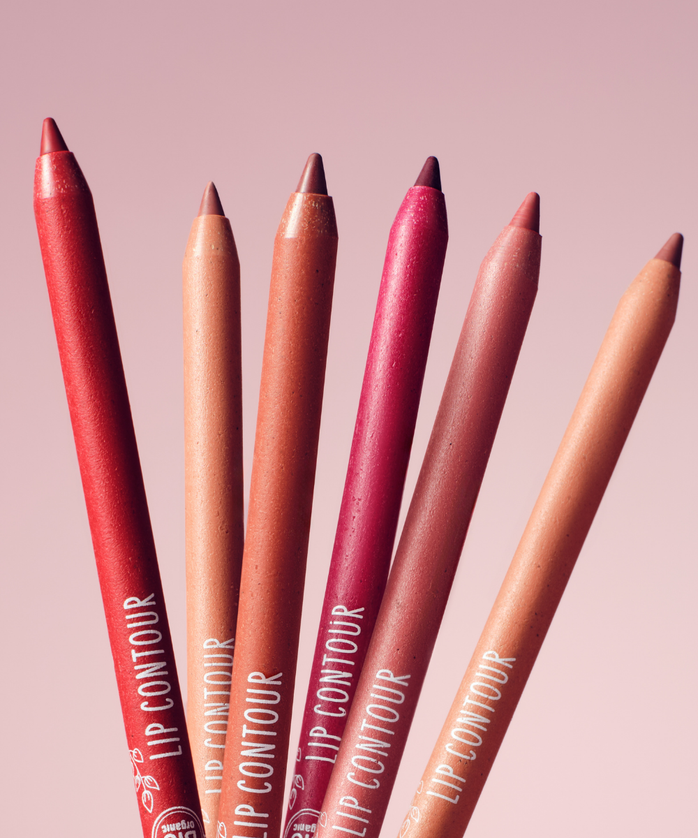 lavera Lip Contour -True Red 05- in der Anwendung