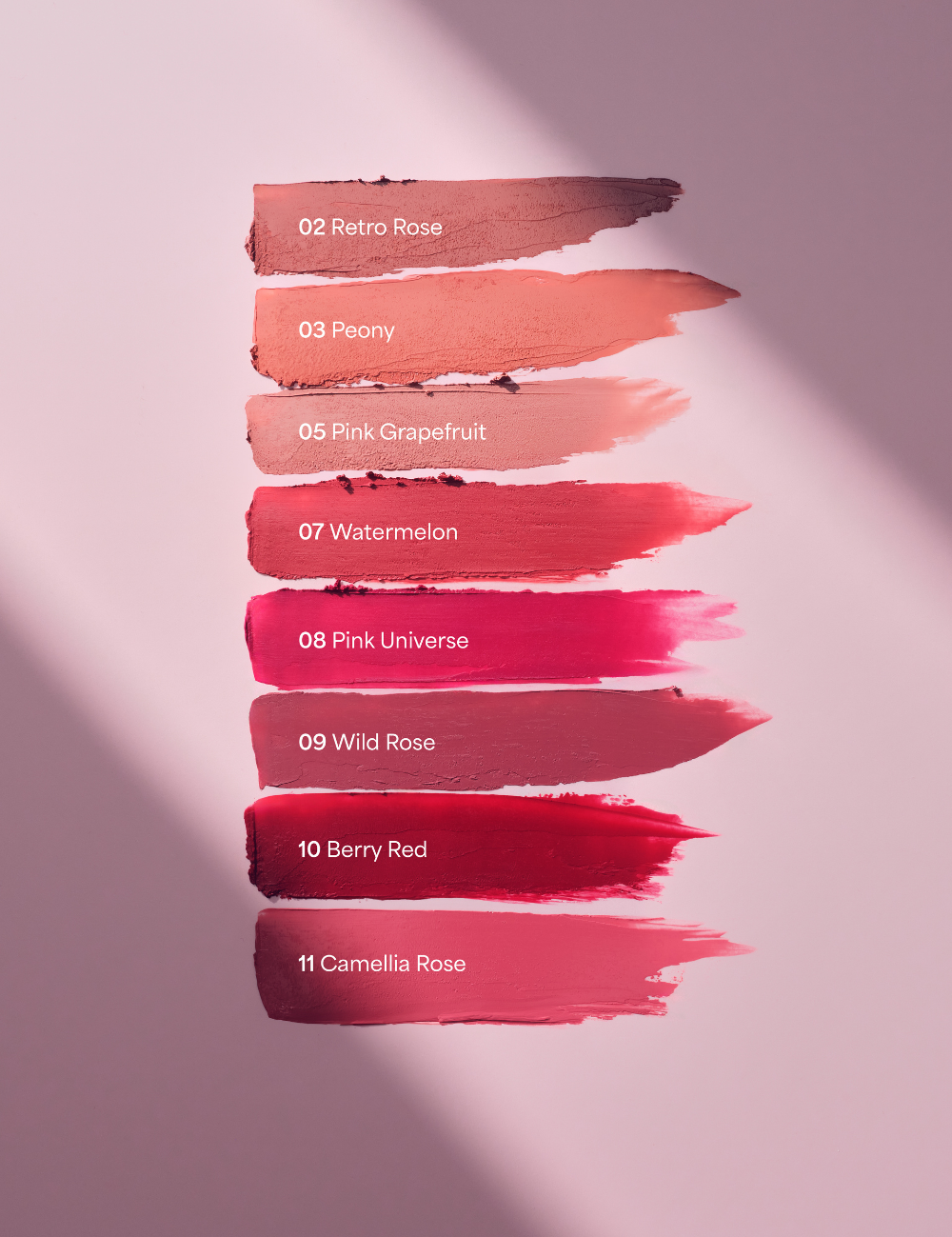lavera Cream Glow Lipstick -Pink Grapefruit 05- in der Anwendung