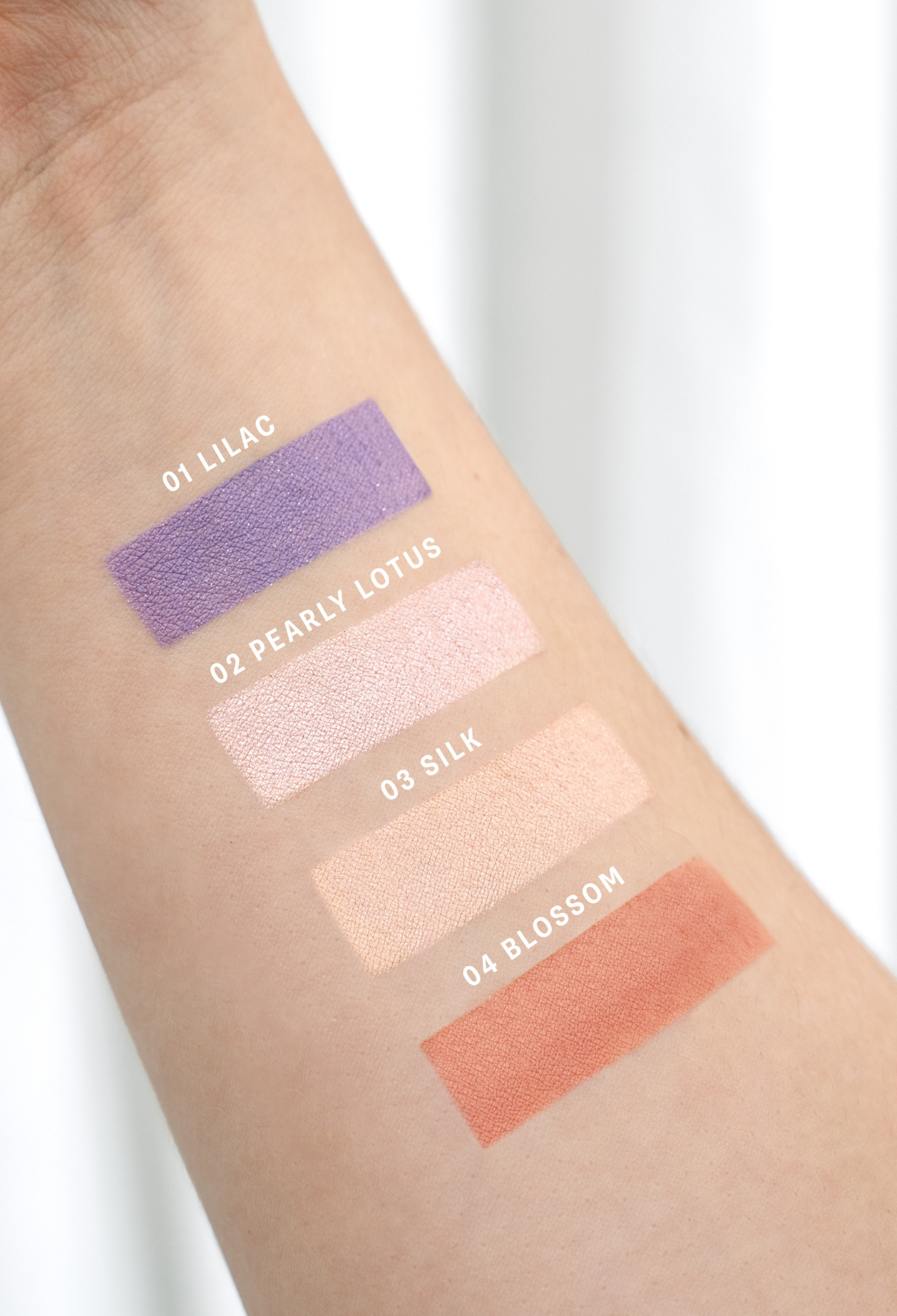 lavera Signature Colour Collection -Pure Pastels 01- in der Anwendung