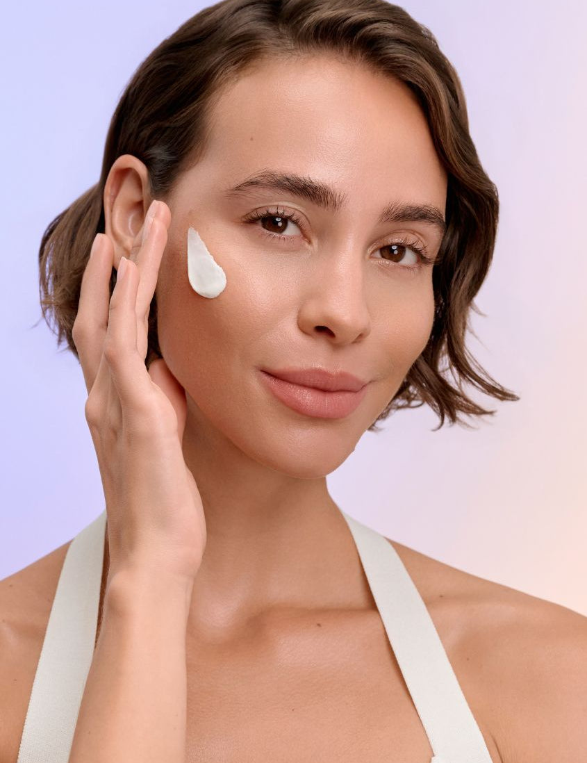 lavera Calm & Comfort Rich Cream in der Anwendung