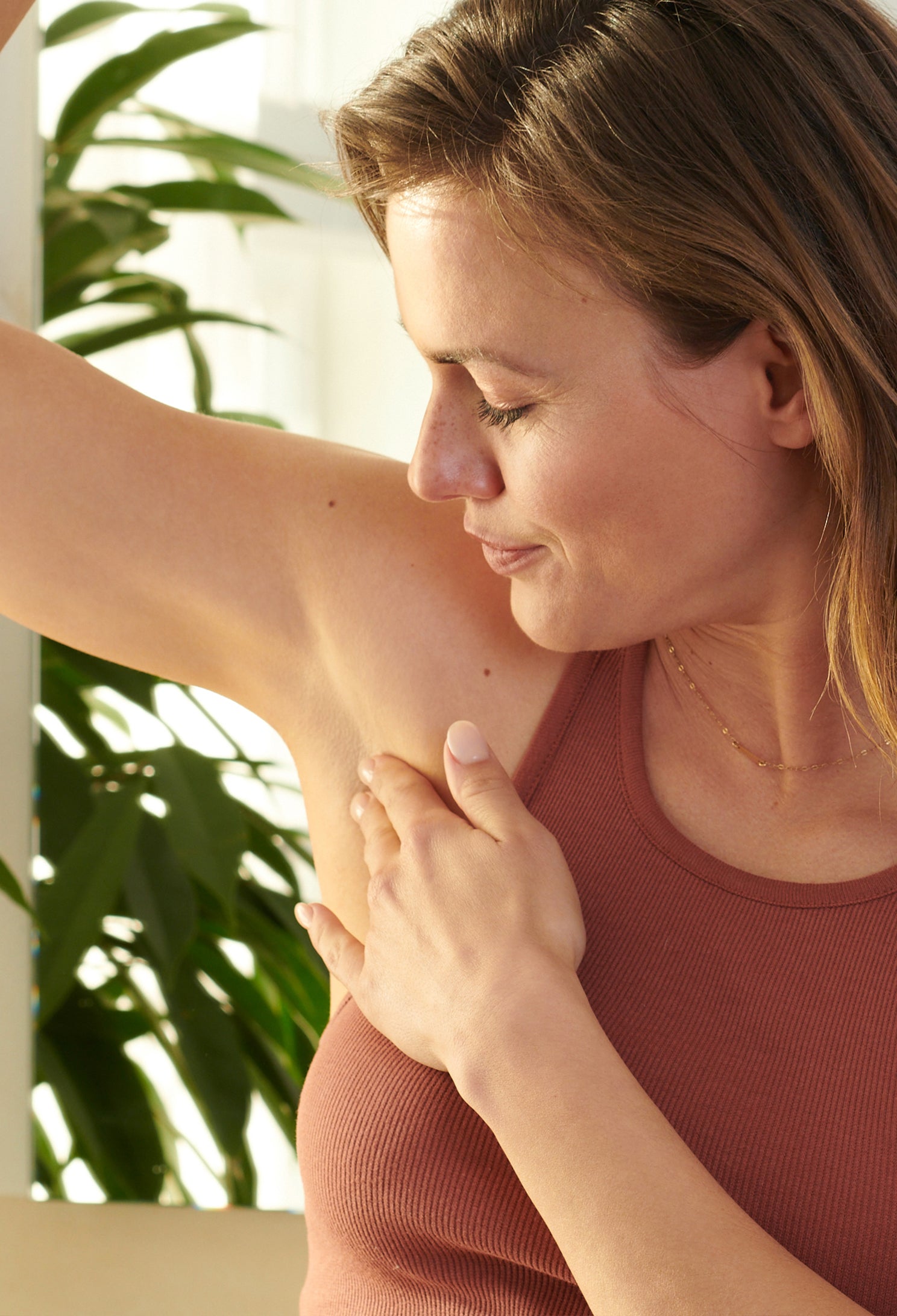 lavera Deo Creme NATURAL & STRONG in der Anwendung