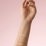 lavera Cream to Powder Foundation -Medium 1.2- in der Anwendung