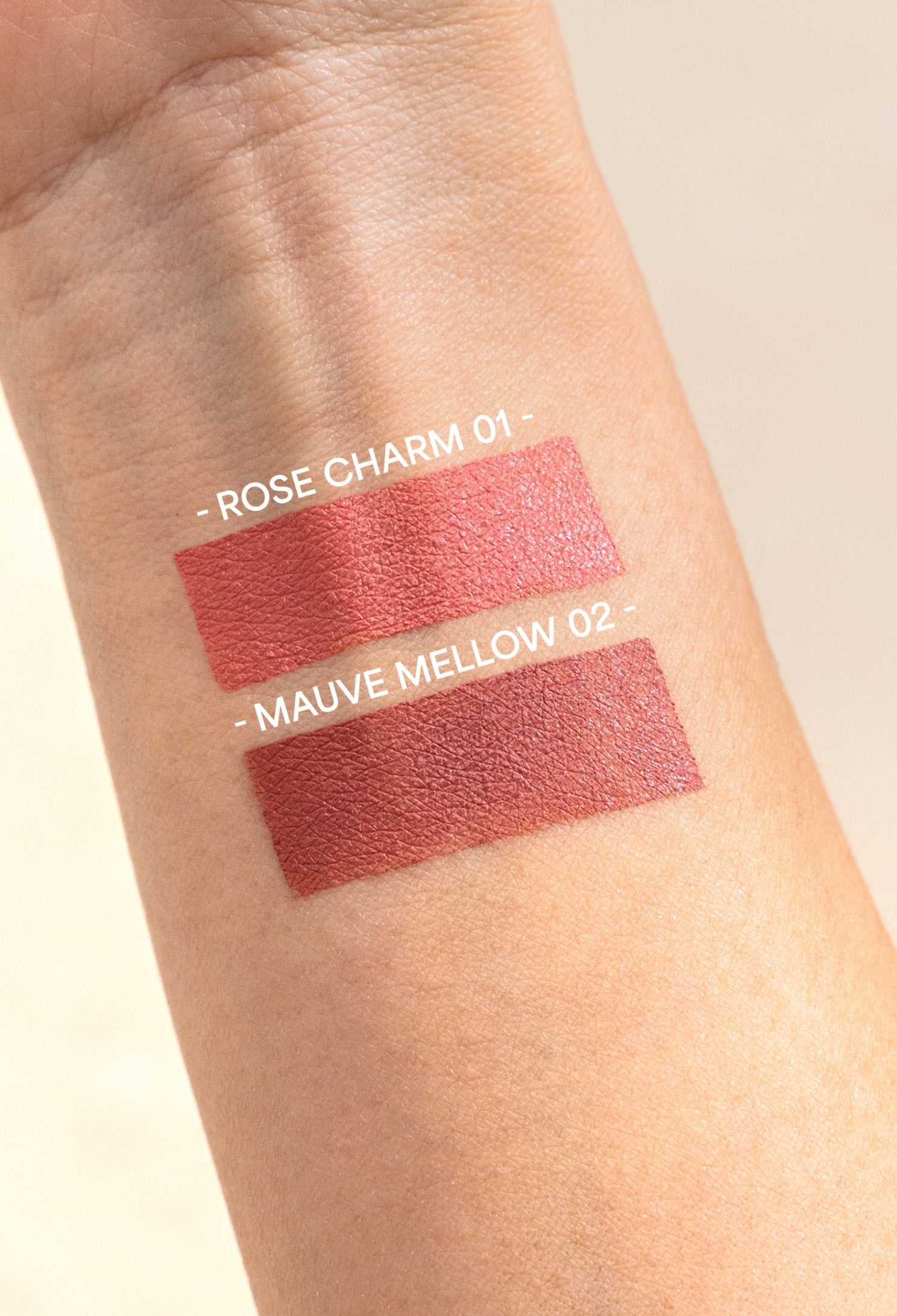 lavera Floral Cream Blush -Rose Charm 01- in der Anwendung