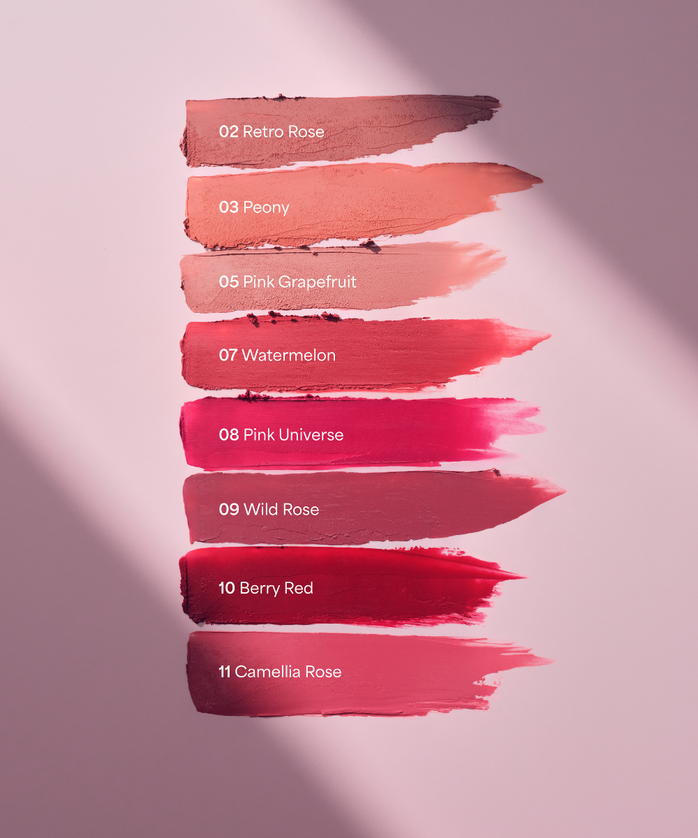 lavera Cream Glow Lipstick -Camellia Rose 11- in der Anwendung