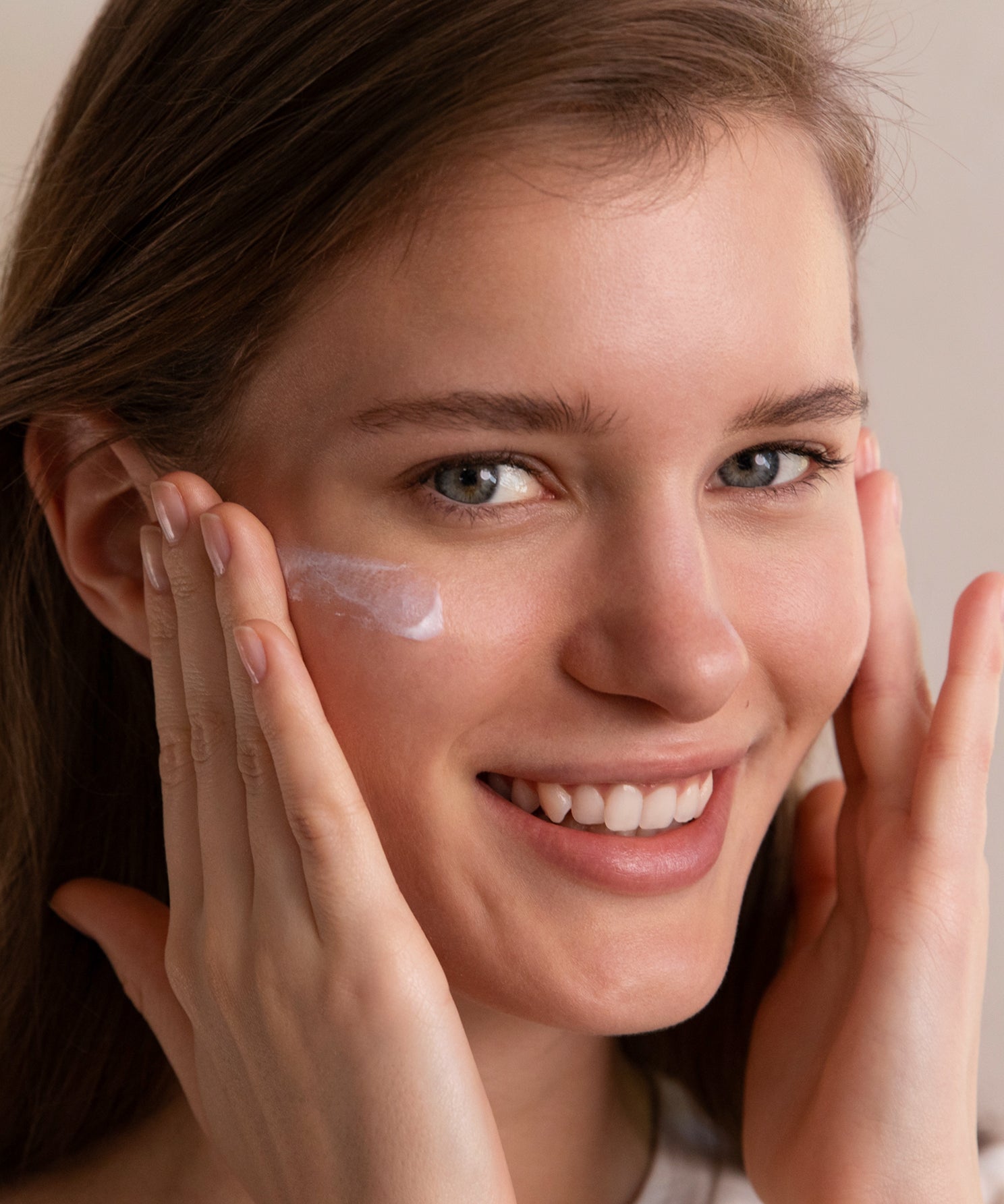 lavera Anti-UV Fluid LSF 30 in der Anwendung