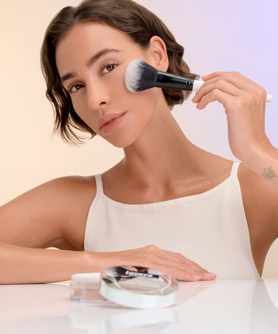 lavera Pore Refining Hydra Powder in der Anwendung