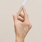 lavera Radiant Skin Concealer -Medium 03- in der Anwendung