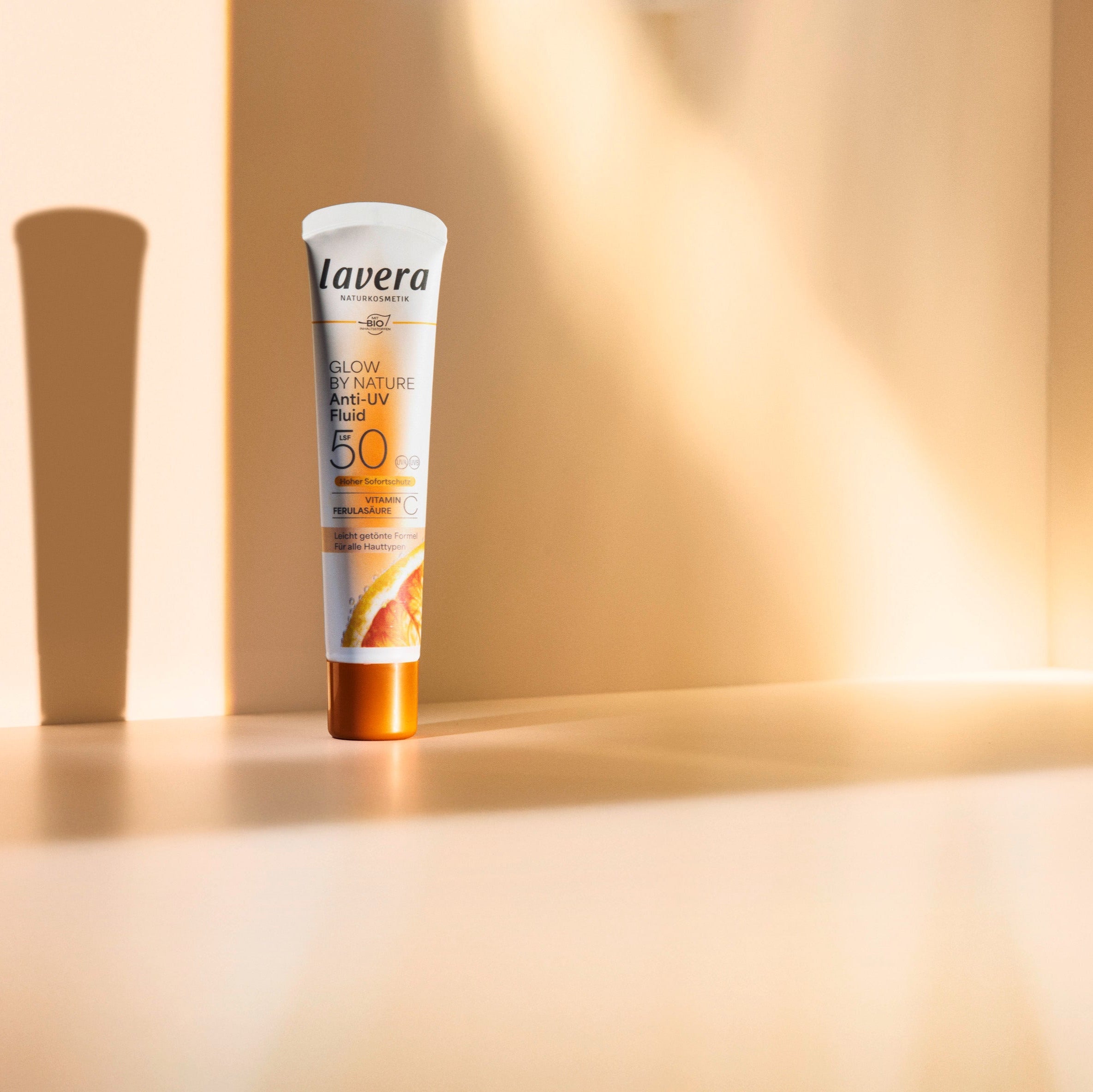 Produktdarstellung Glow by Nature Anti UV Fluid 50