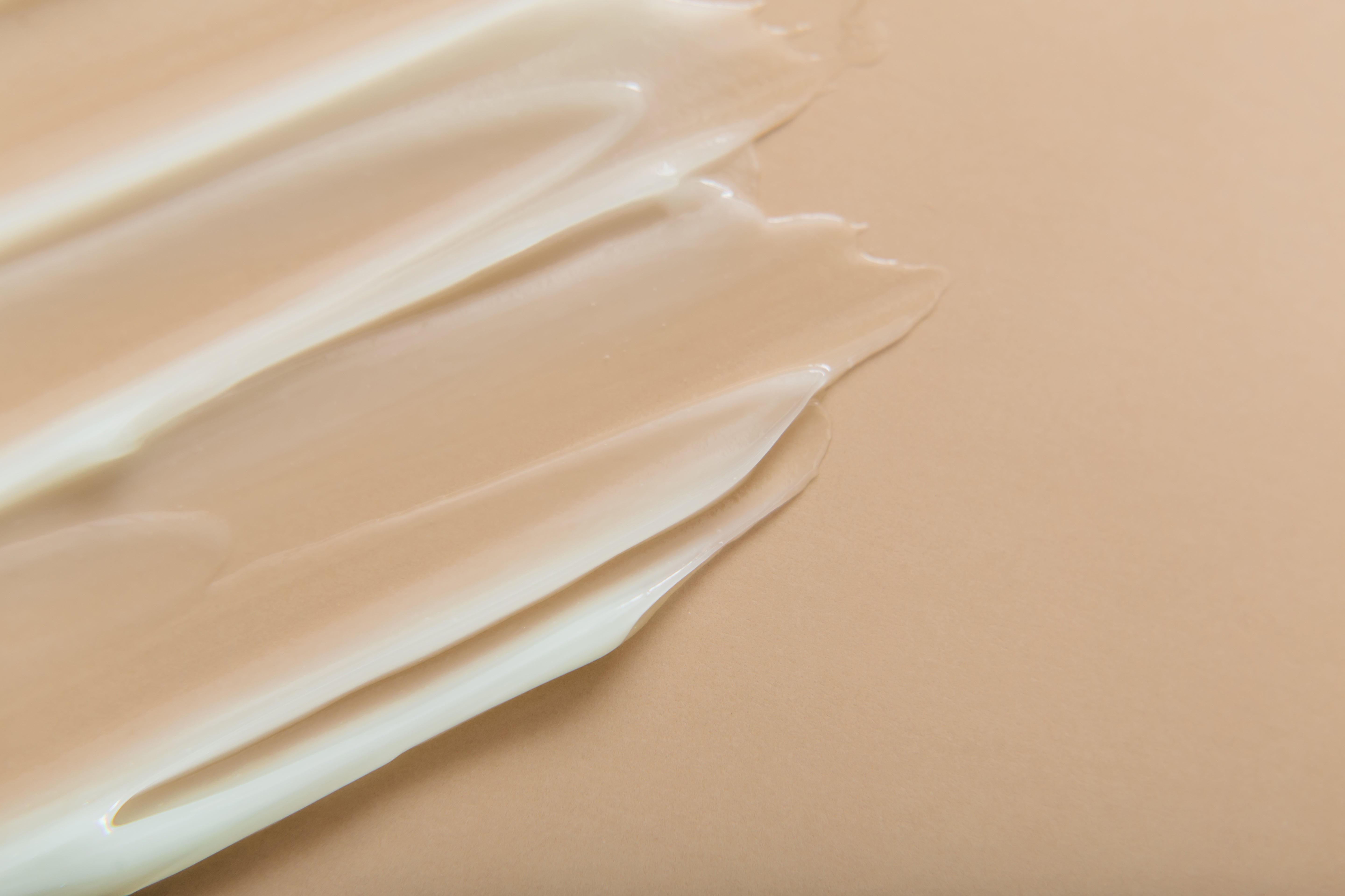 Papaya-Enzym-Creme mit frischen Papaya-Stückchen und Pflegewirkung.