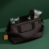 lavera Men sensitive 4in1 Pflege-Set + Kulturbeutel in der Anwendung